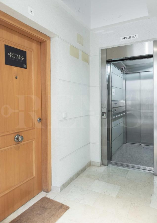 Lovely Duplex With Private Parking Near City Center By Rems Malaga Zewnętrze zdjęcie