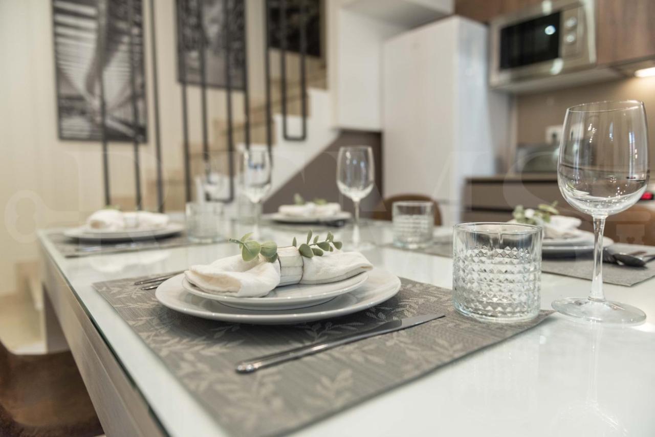 Lovely Duplex With Private Parking Near City Center By Rems Malaga Zewnętrze zdjęcie